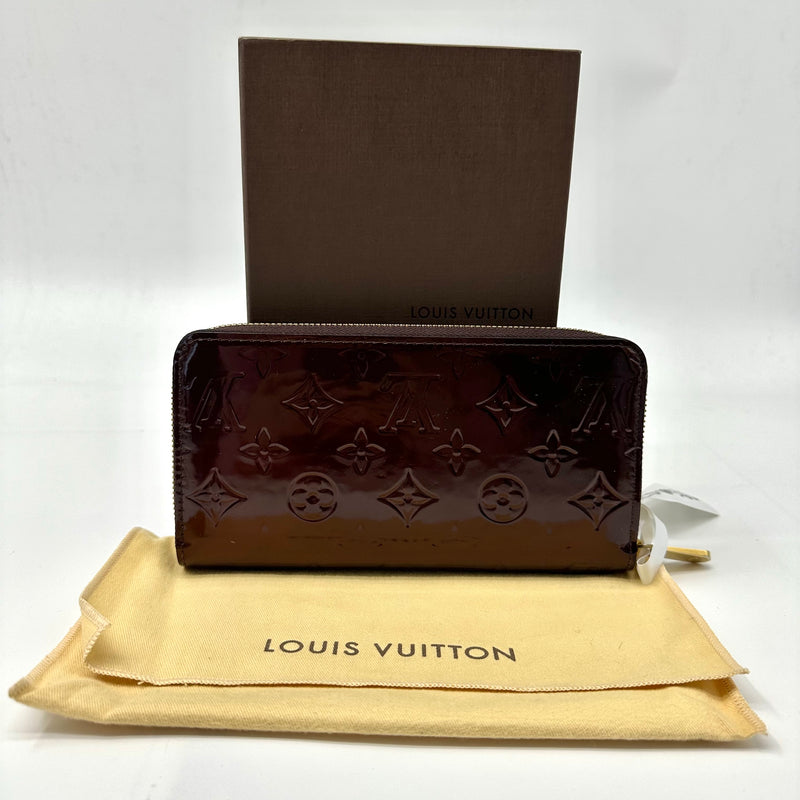 Louis Vuitton Amarante Monogram Vernis Zippy Wallet