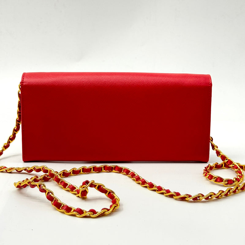 PRADA Saffiano Metal Wallet on Chain