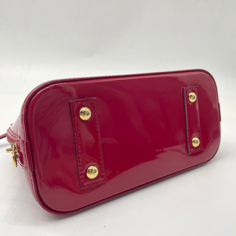 Louis Vuitton Alma BB Vernis Red Monogram