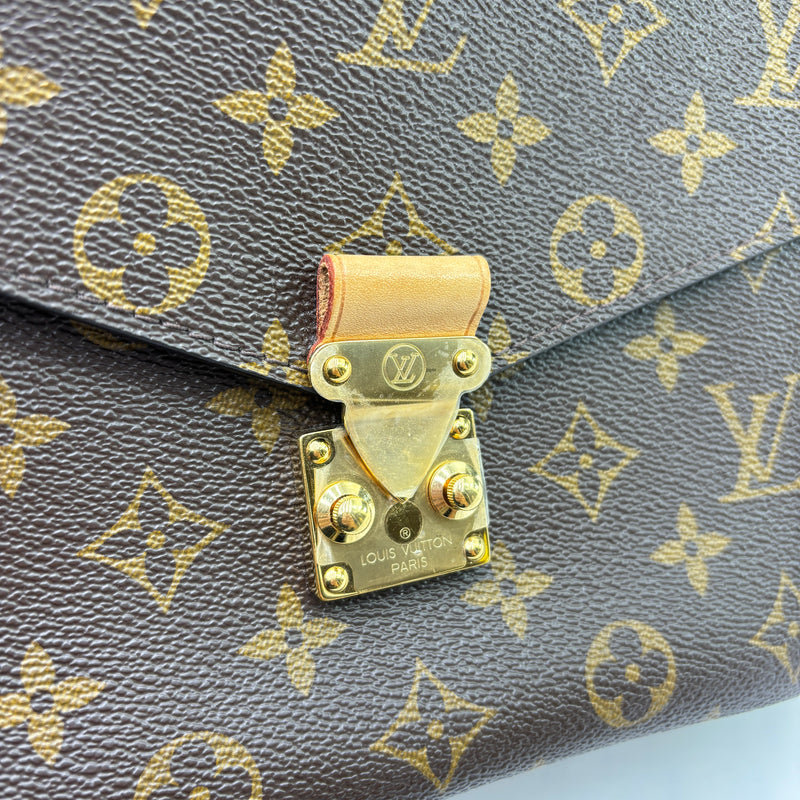 Pochette Metis Monogram Canvas