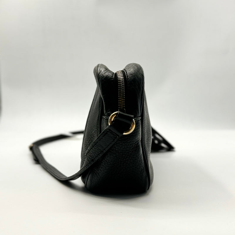 GUCCI  Pebbled Calfskin Small Soho Disco Bag Black