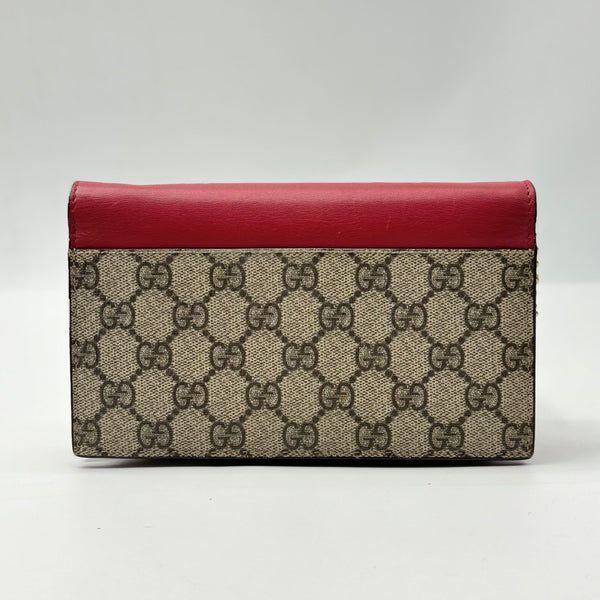 GUCCI  GG Supreme Monogram Mini Peony Pearly Clutch Red