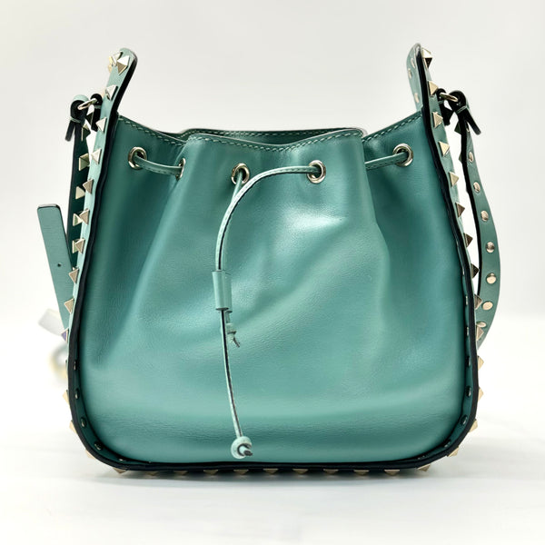 VALENTINO GARAVANI Vitello Rockstud Bucket Bag Paradise