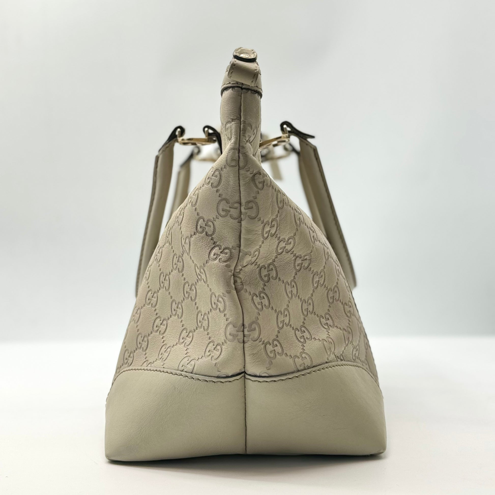GUCCI GG Signature Small Lovely Heart Tote