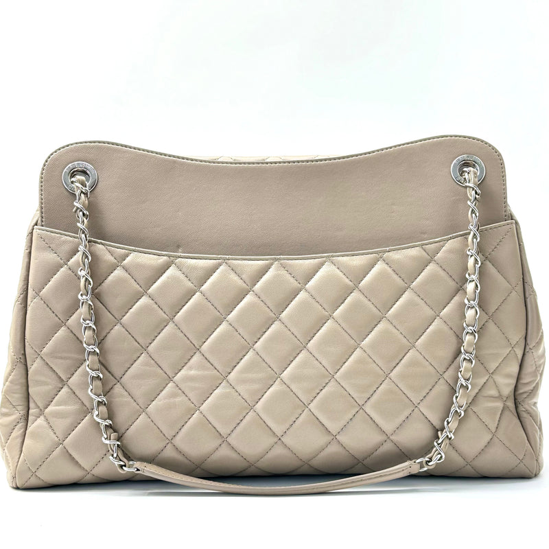 Chanel Vintage Quilted Lambskin Shoulder Bag