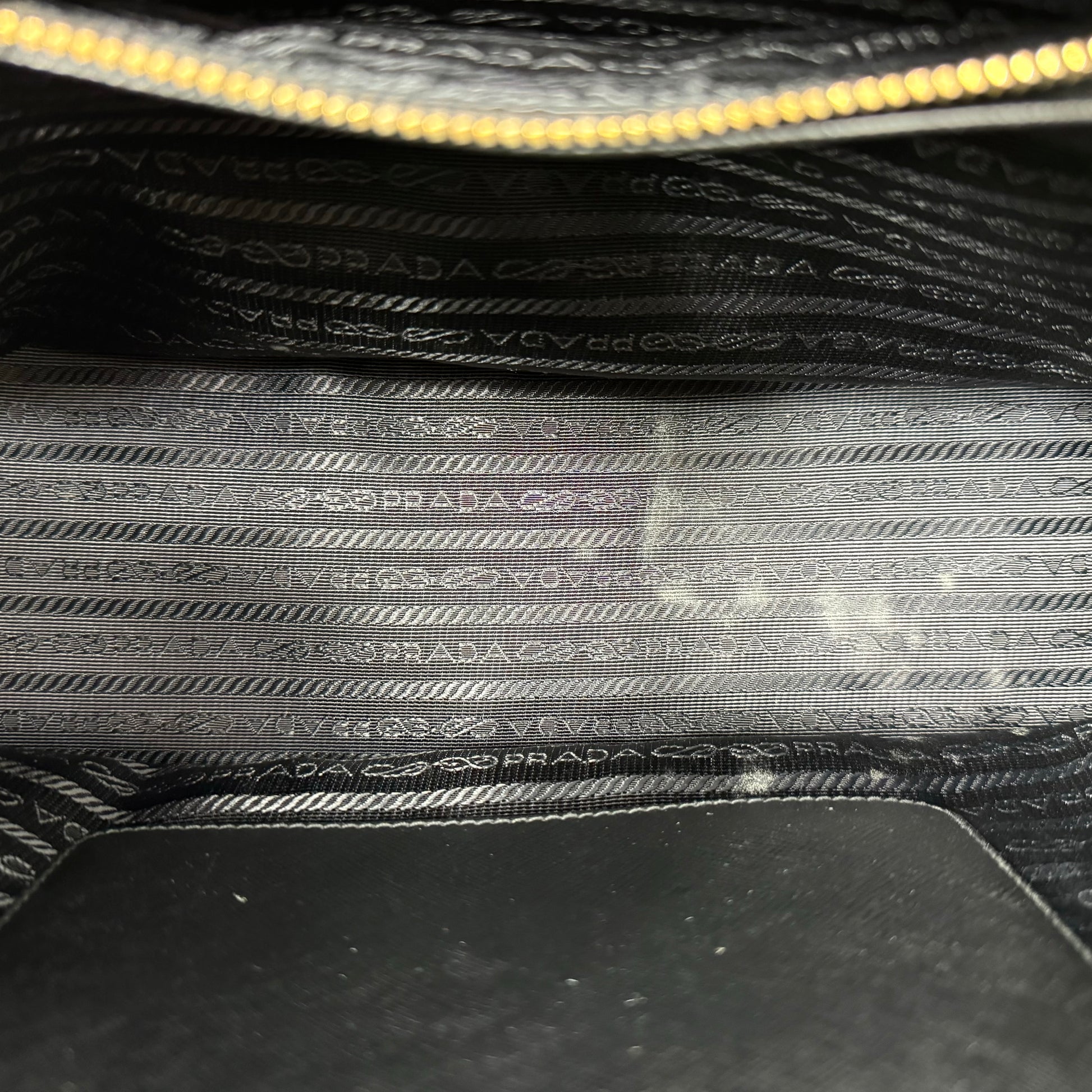 PRADA  Saffiano Medium Galleria Double Zip Tote Black