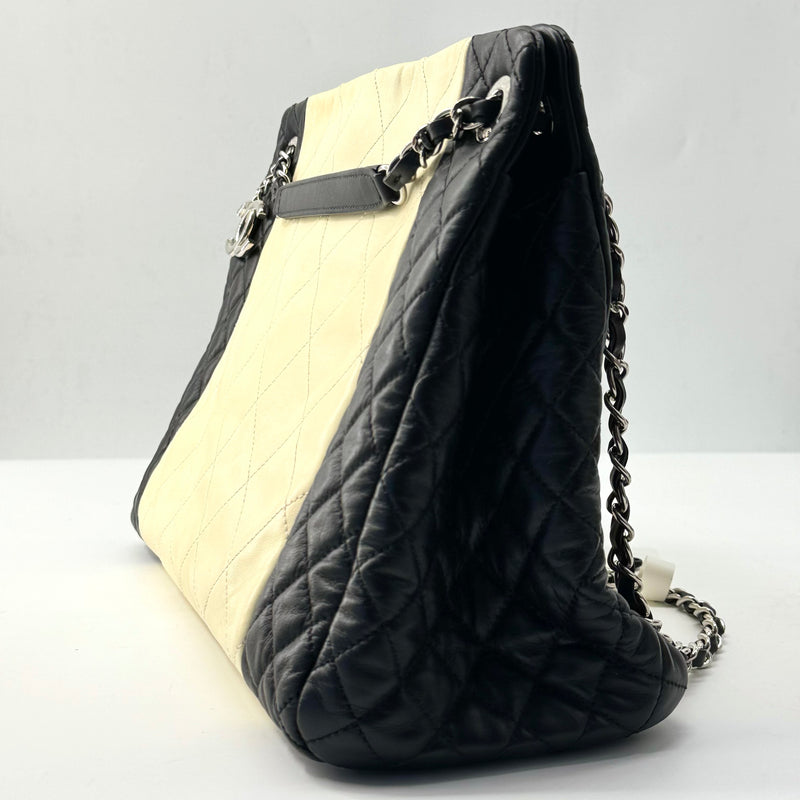 CHANEL Large Chic and Soft Tote