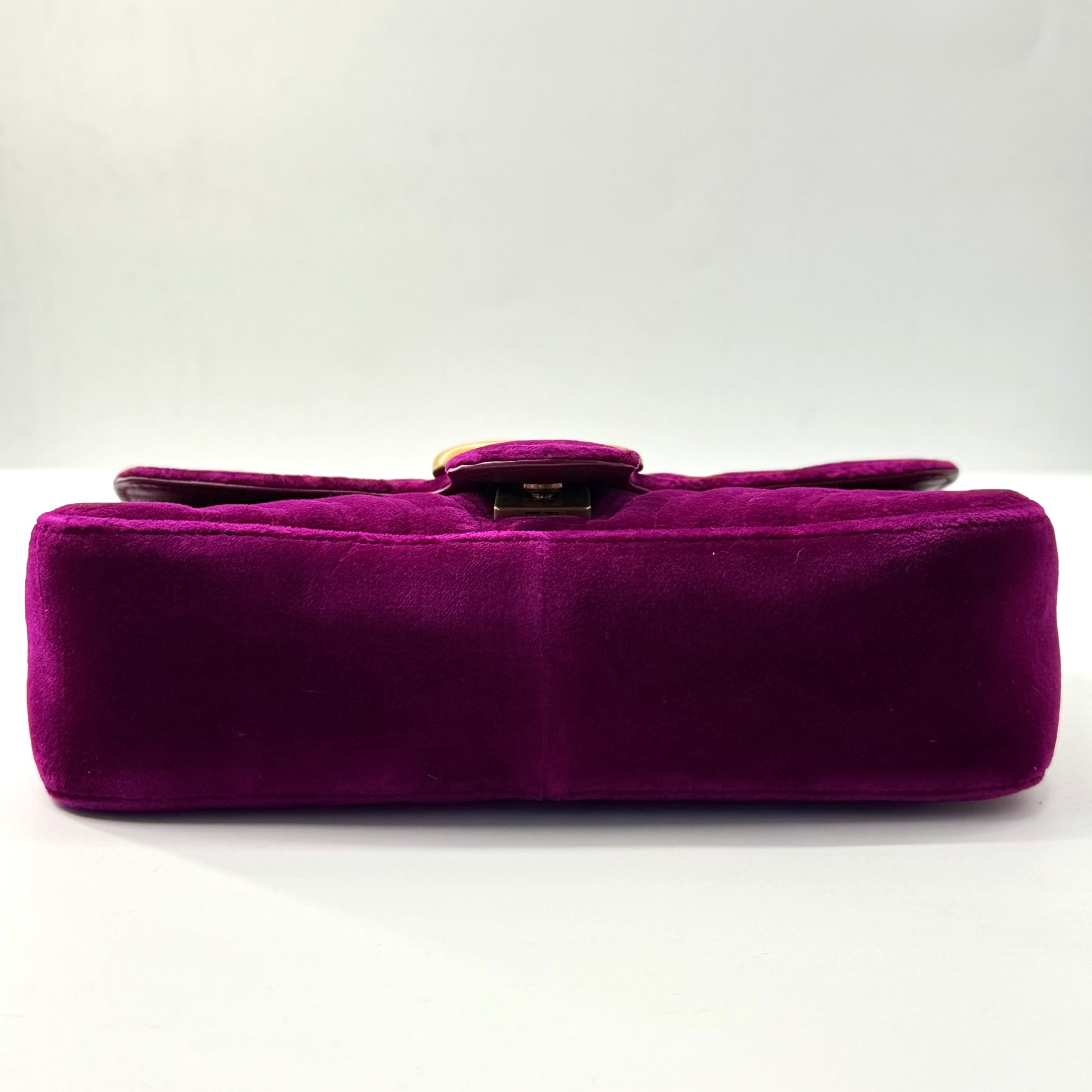 Gucci GG Marmont Flap Bag Matelasse Velvet Mini