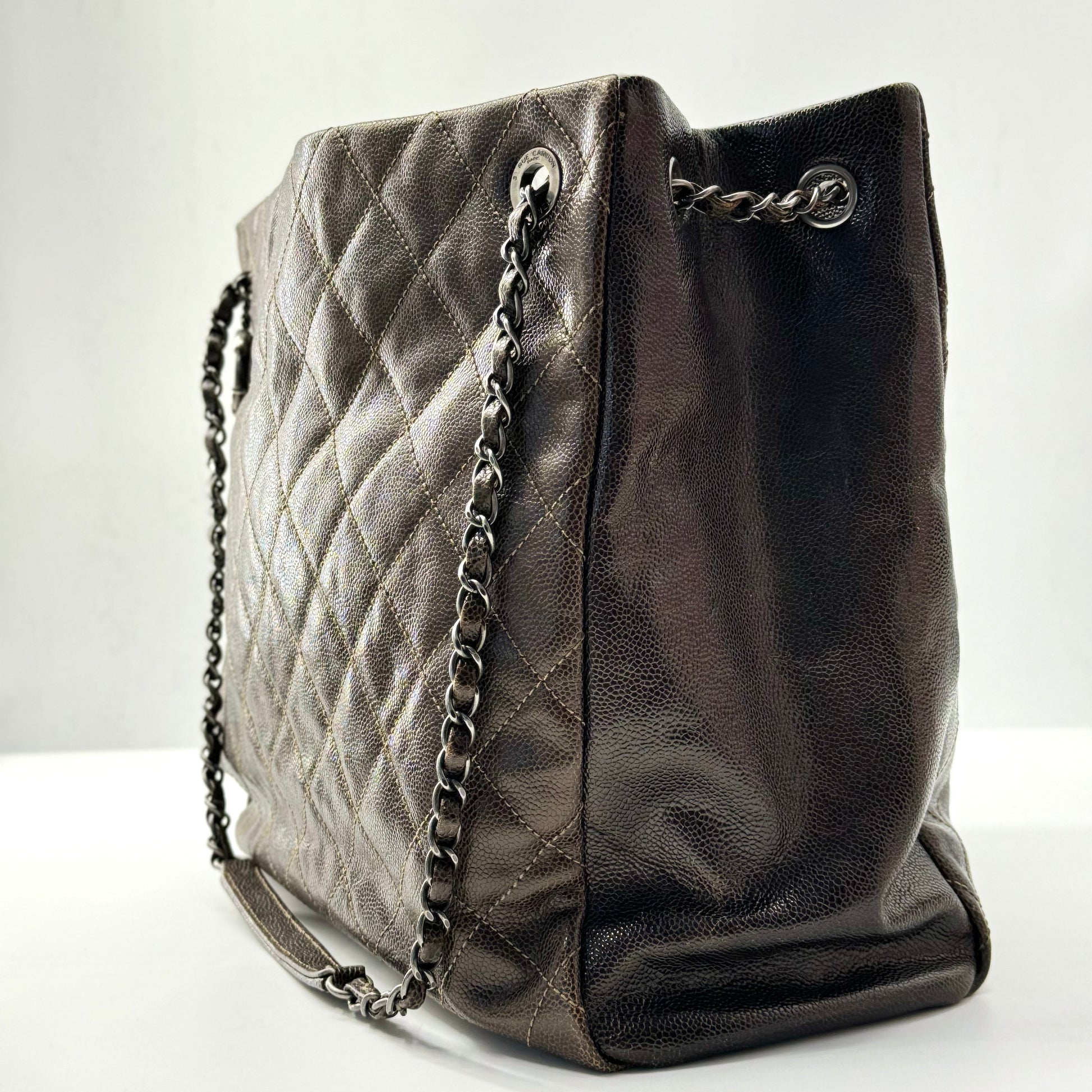 CHANEL Large Chic Caviar Shopping Tote