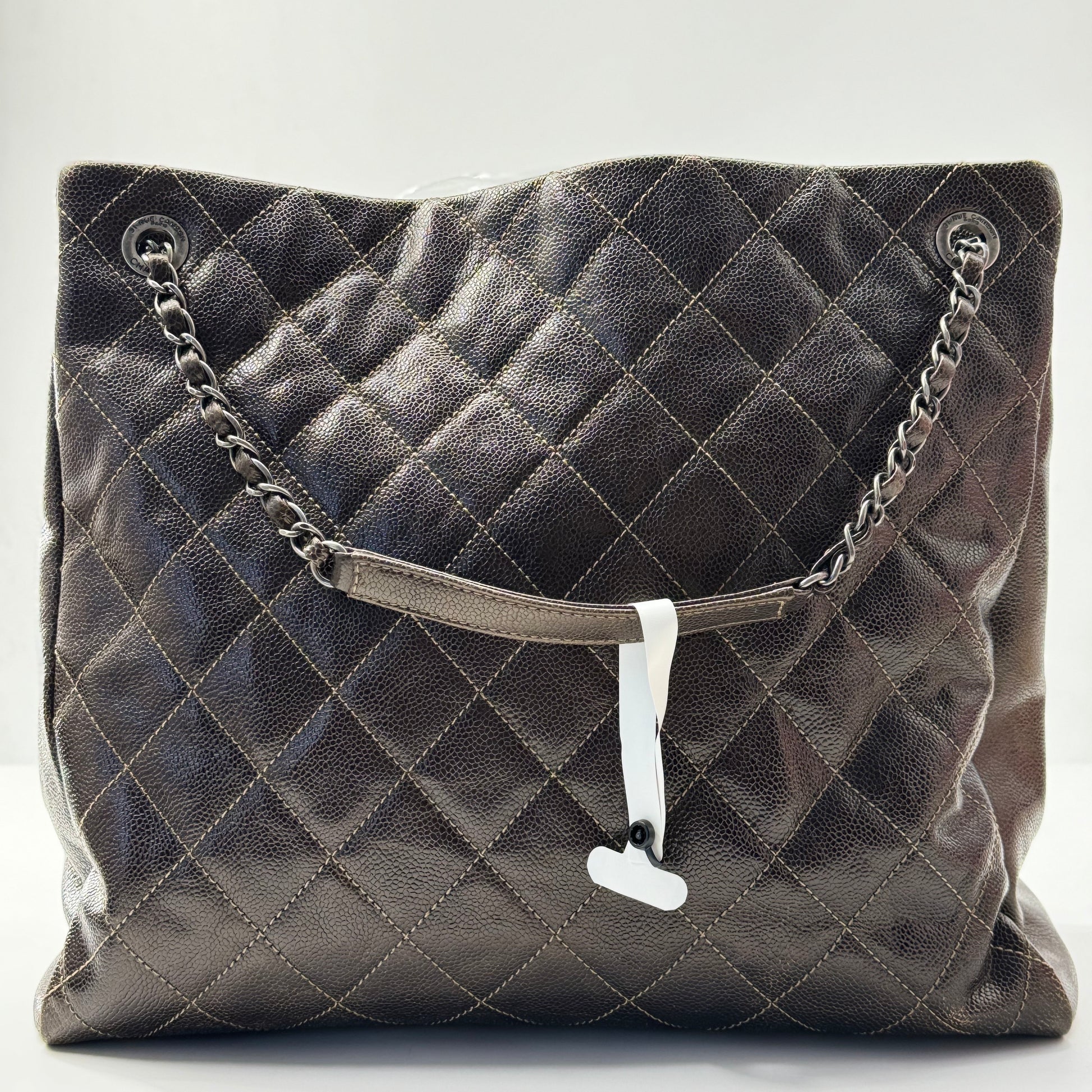 CHANEL Large Chic Caviar Shopping Tote