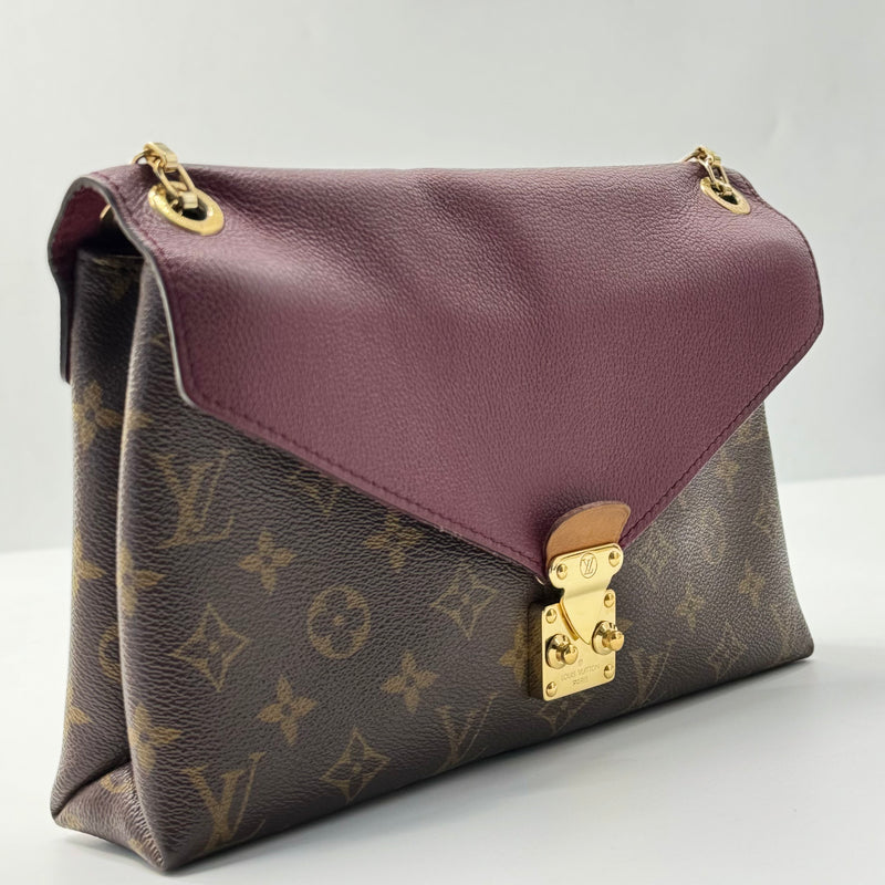 Louis Vuitton Pallas Chain Shoulder Bag Monogram Canvas and Calfskin