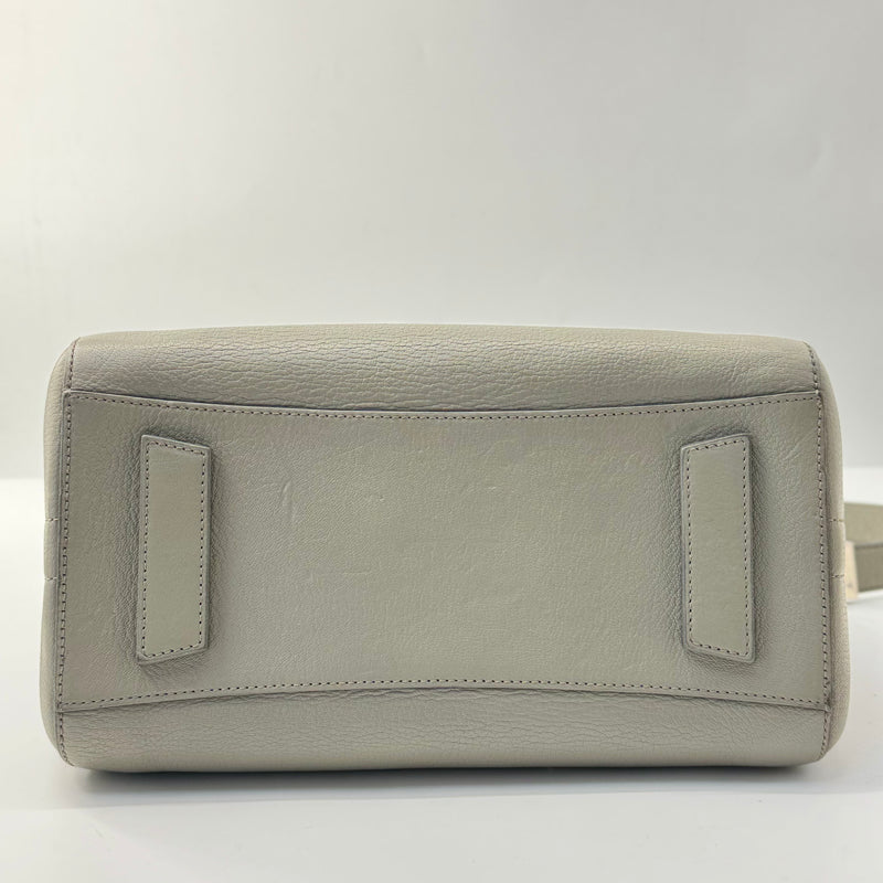 GIVENCHY  Sugar Goatskin Medium Antigona Pearl Grey