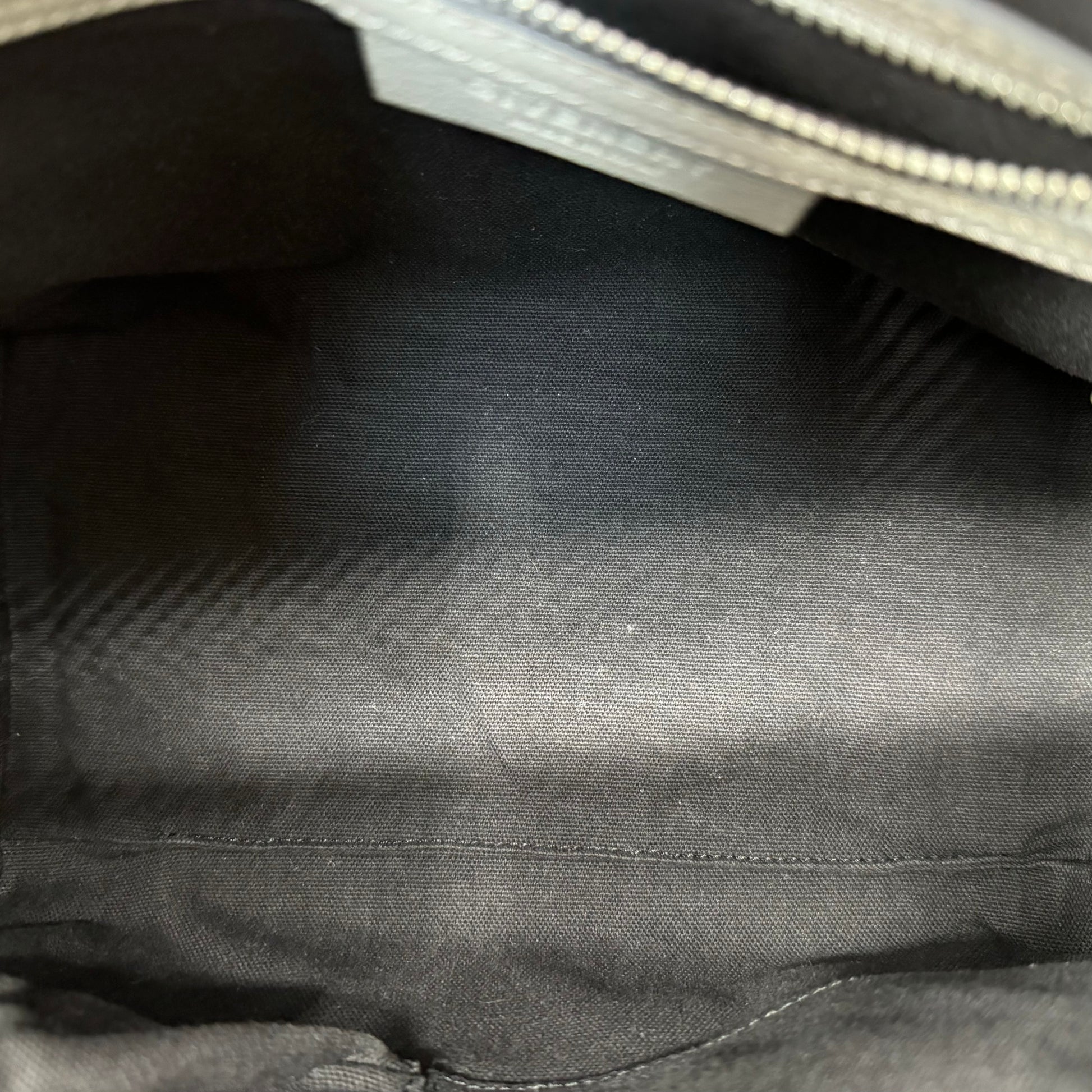 GIVENCHY  Sugar Goatskin Medium Antigona Pearl Grey