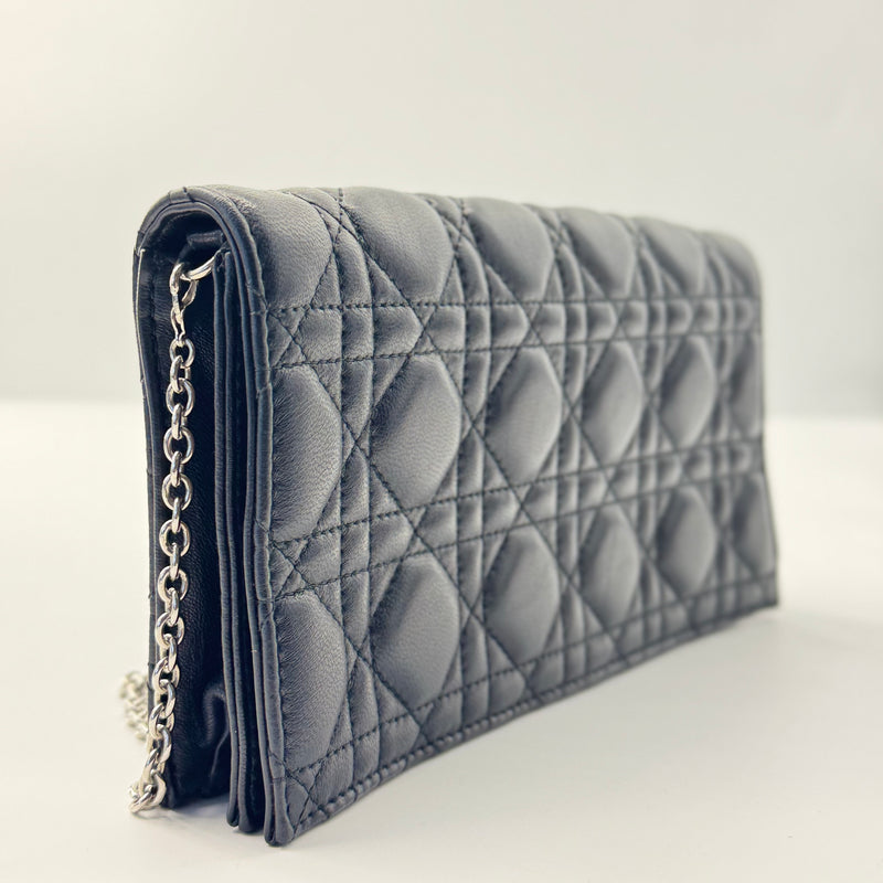 Crinkled Patent Cannage Lady Dior Pouch Black