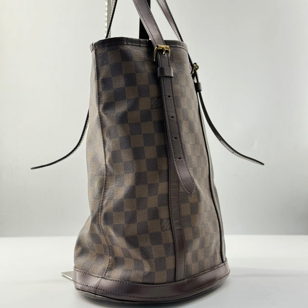 LOUIS VUITTON  Damier Ebene Marais Bucket 36