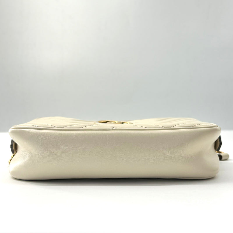 GG Marmont Shoulder Bag Matelasse Leather Small