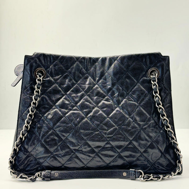 CC Crave Shoulder Bag Quilted Glazed Caviar Medium