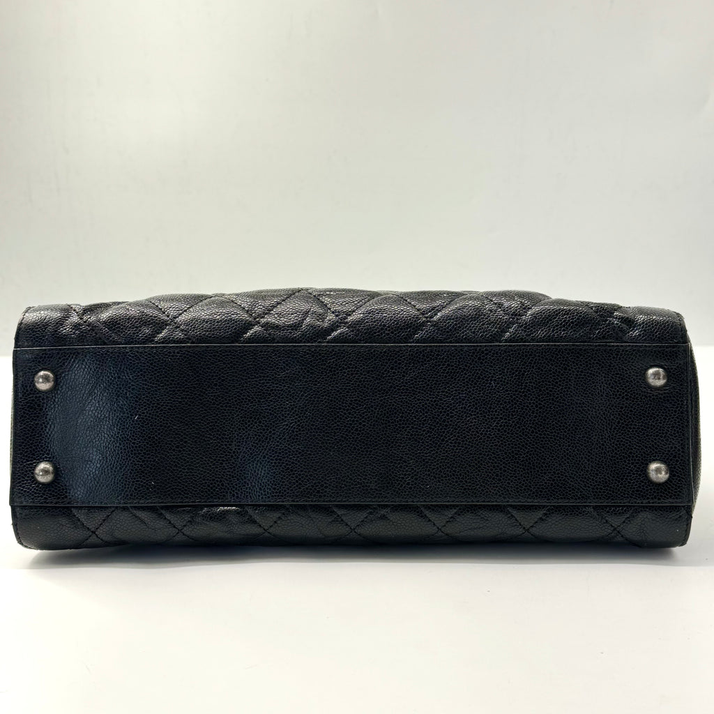 CC Crave Shoulder Bag Quilted Glazed Caviar Medium