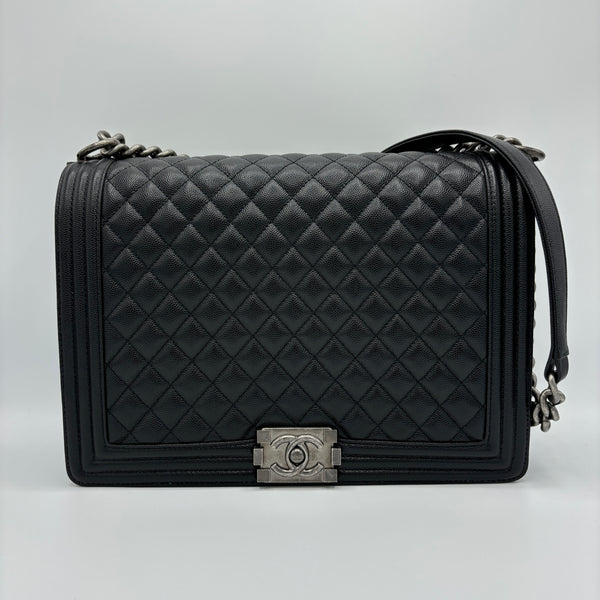 Boy Flap Bag Quilted Caviar Large