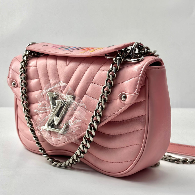 Louis Vuitton Calfskin New Wave Chain MM Smoothie Pink