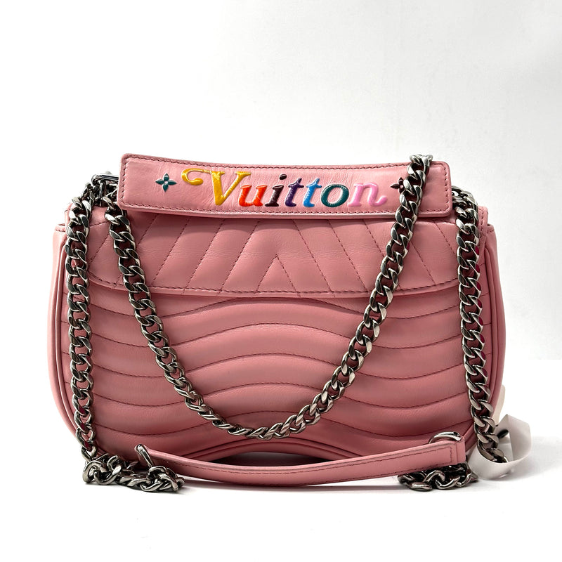 Louis Vuitton Calfskin New Wave Chain MM Smoothie Pink