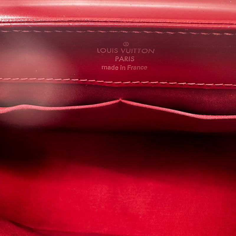 Louis Vuitton  Epi Bagatelle PM Rubis