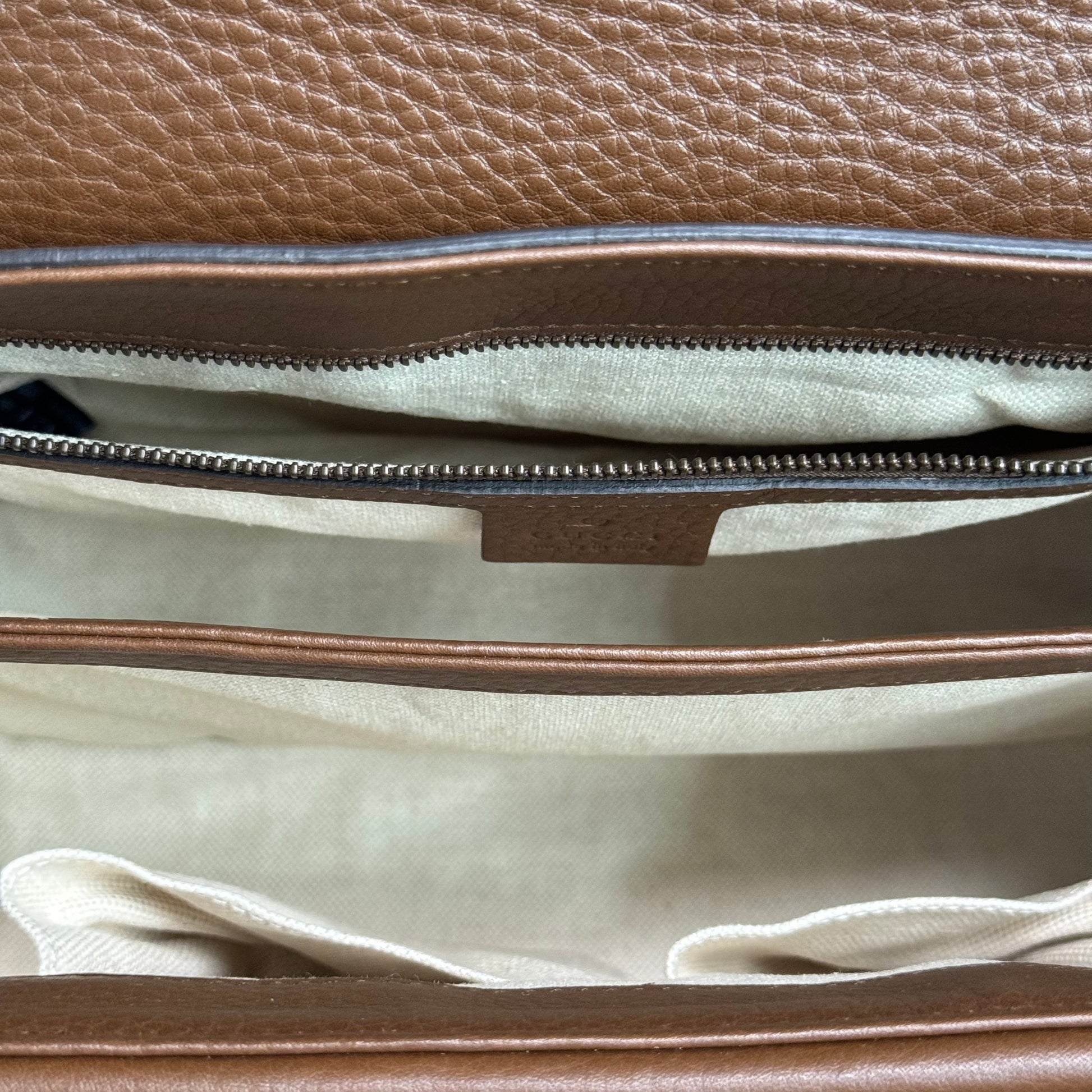 GG Marmont Shoulder Bag Leather Small