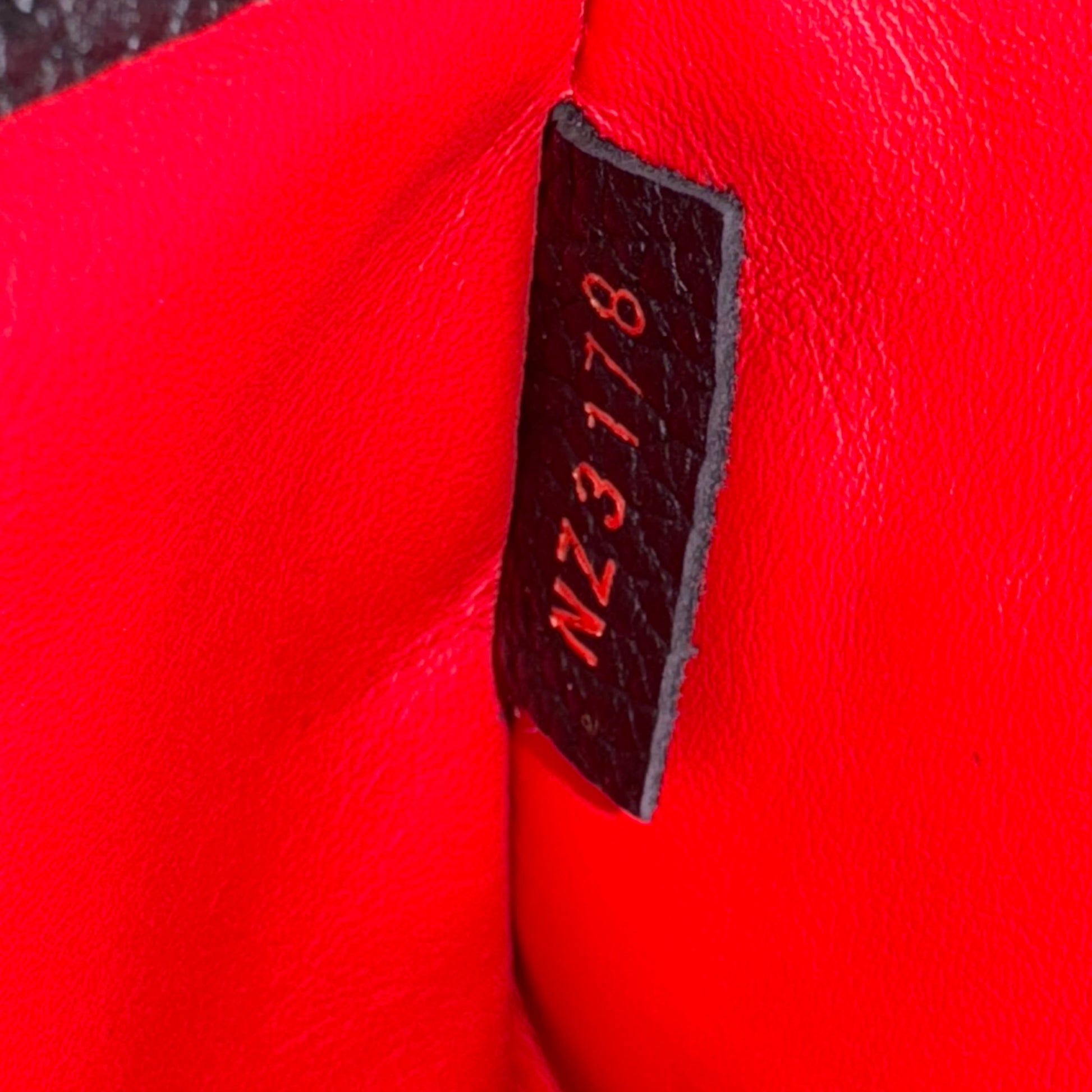 City Steamer Handbag Leather PM