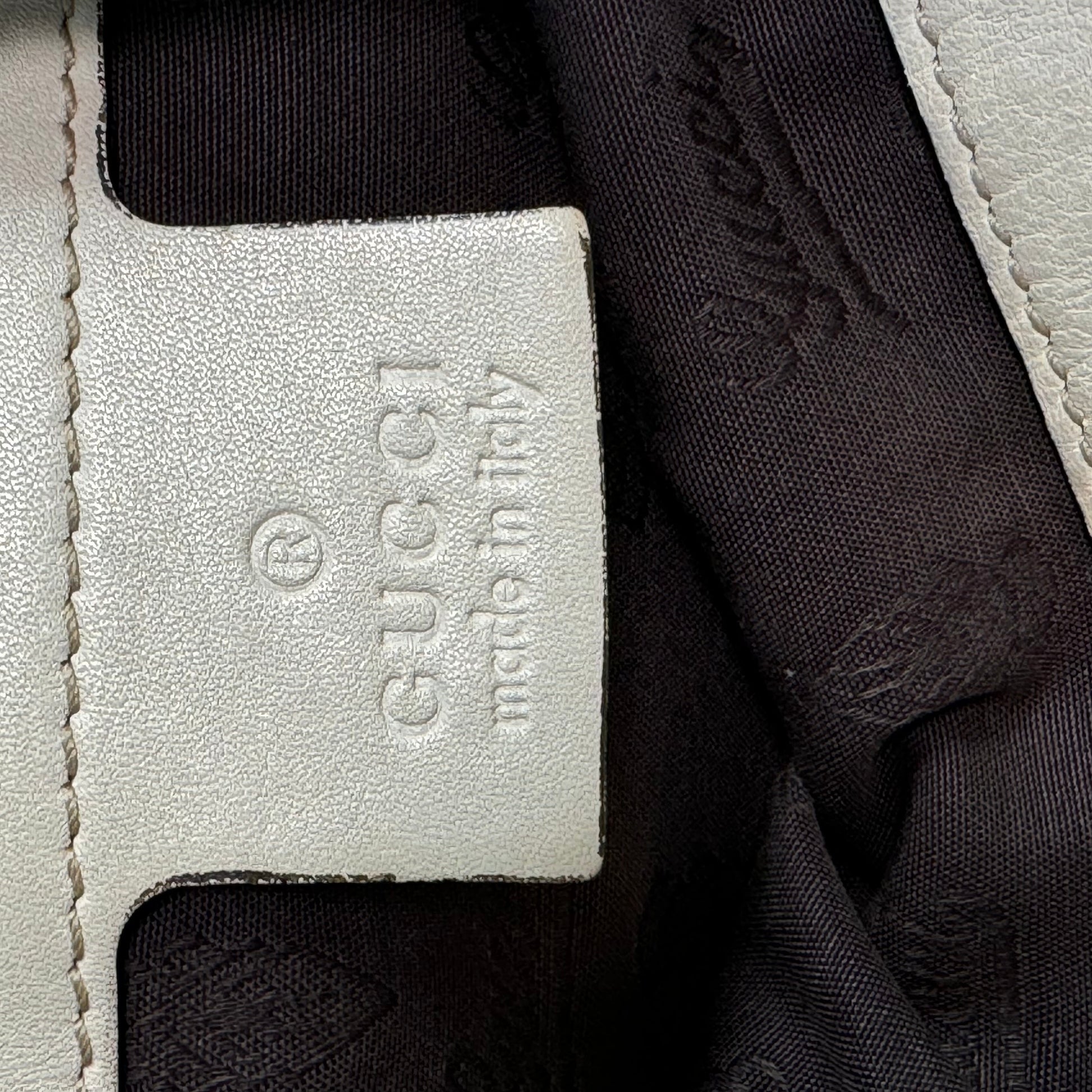Charlotte Messenger Bag Guccissima Leather Medium