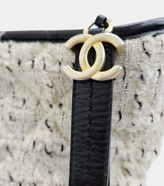 CHANEL Tweed Calfskin Quilted Small Gabrielle Hobo Ivory Black