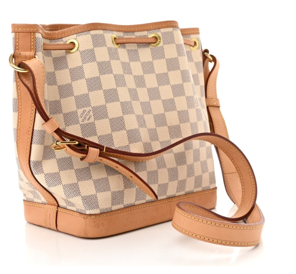 Louis Vuitton Carry All leather handbag