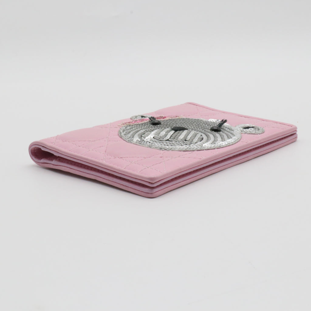 Passport Holder Cannage Quilt Leather with Sequins