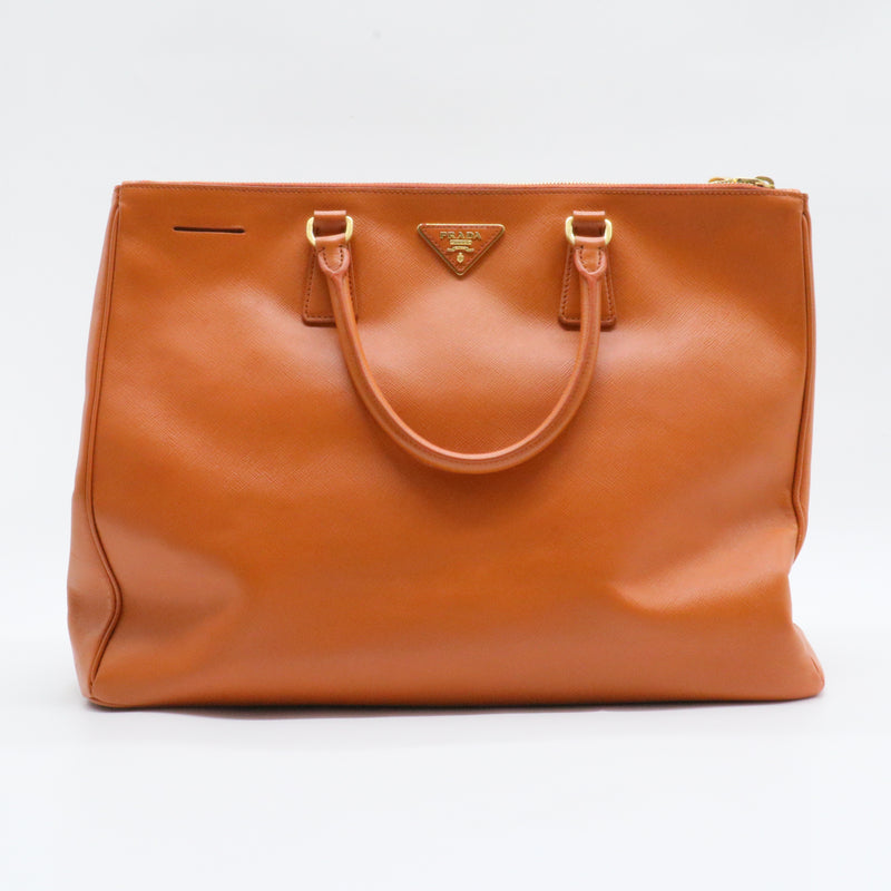 Saffiano Lux Leather Galleria Double Zip Large