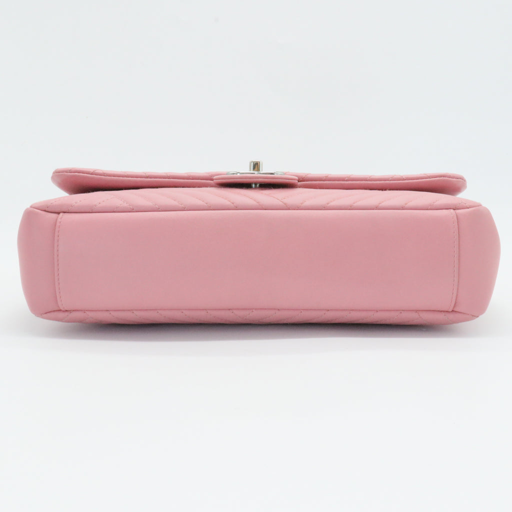 CC Crossing Flap Bag Chevron Lambskin Medium