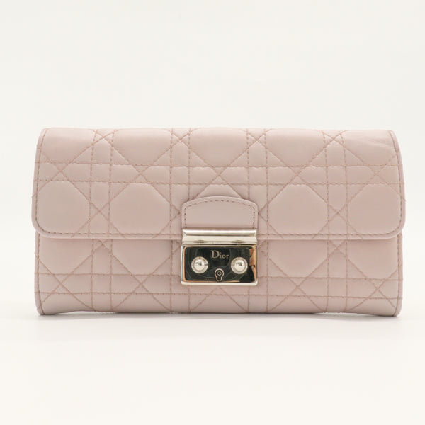 Miss Dior Promenade Wallet on Chain Light Pink