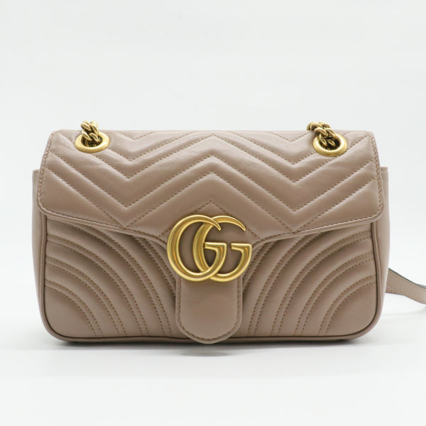 GG Marmont Flap Bag Matelasse Leather Medium