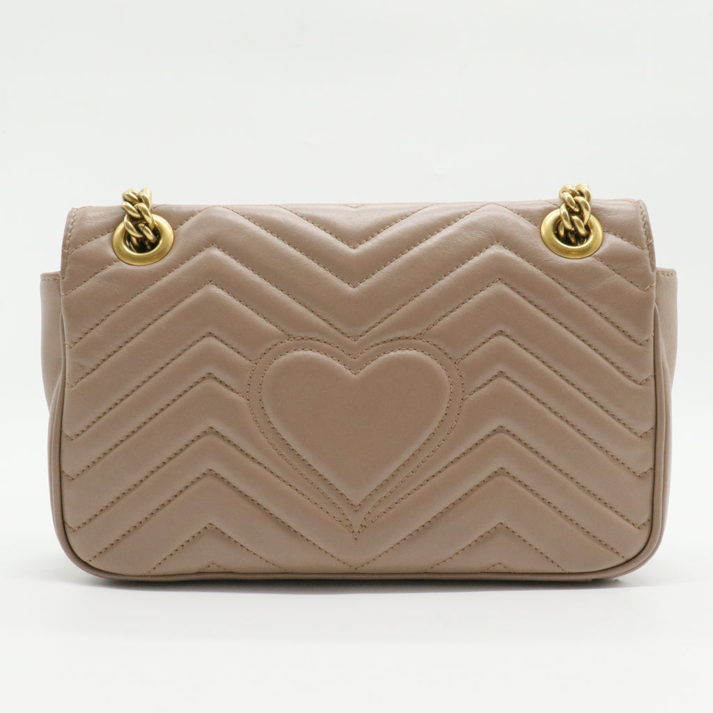 GG Marmont Flap Bag Matelasse Leather Medium