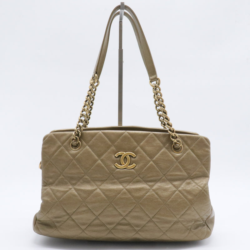 CC Crown Tote Quilted Leather Medium