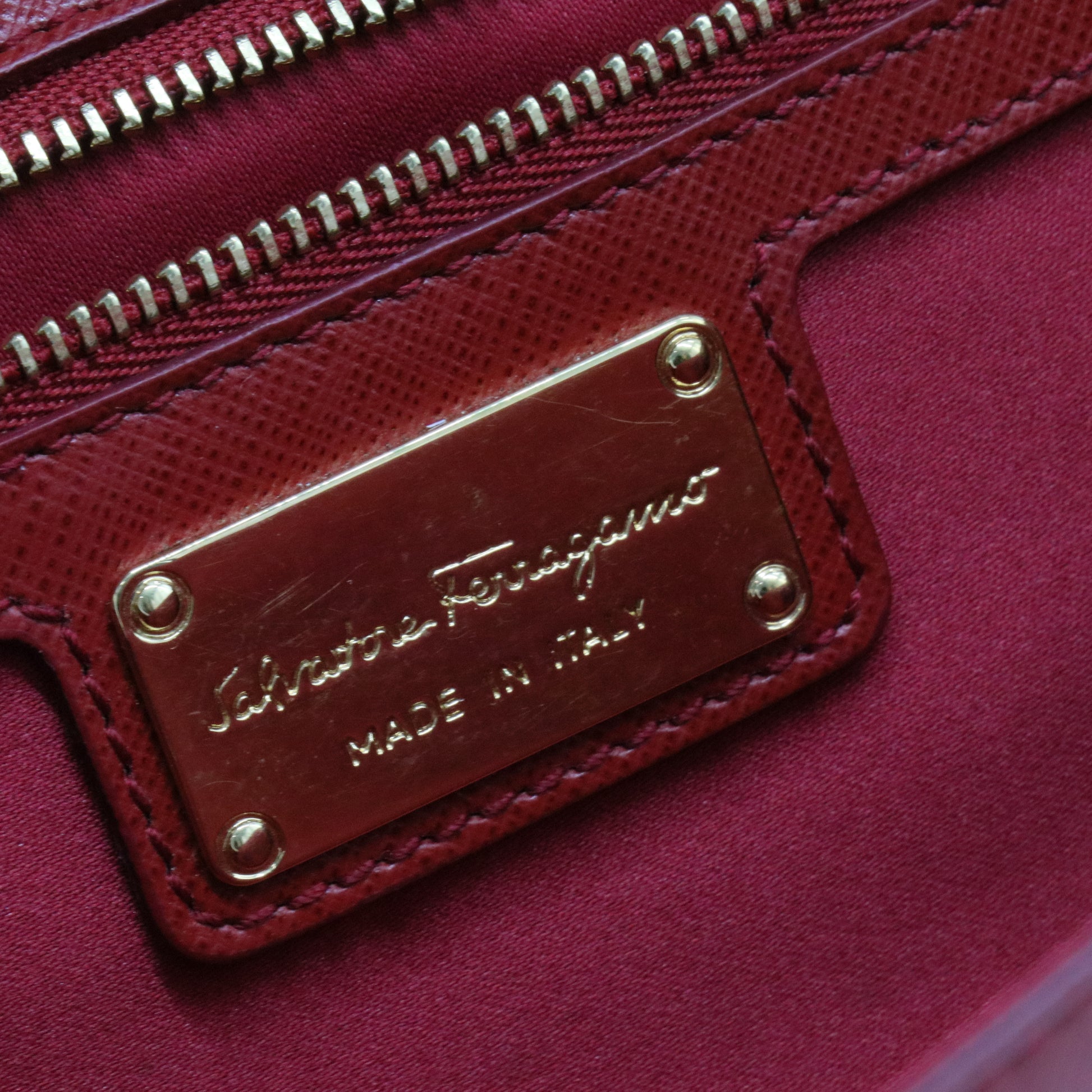 Ginny Crossbody Bag Leather Medium
