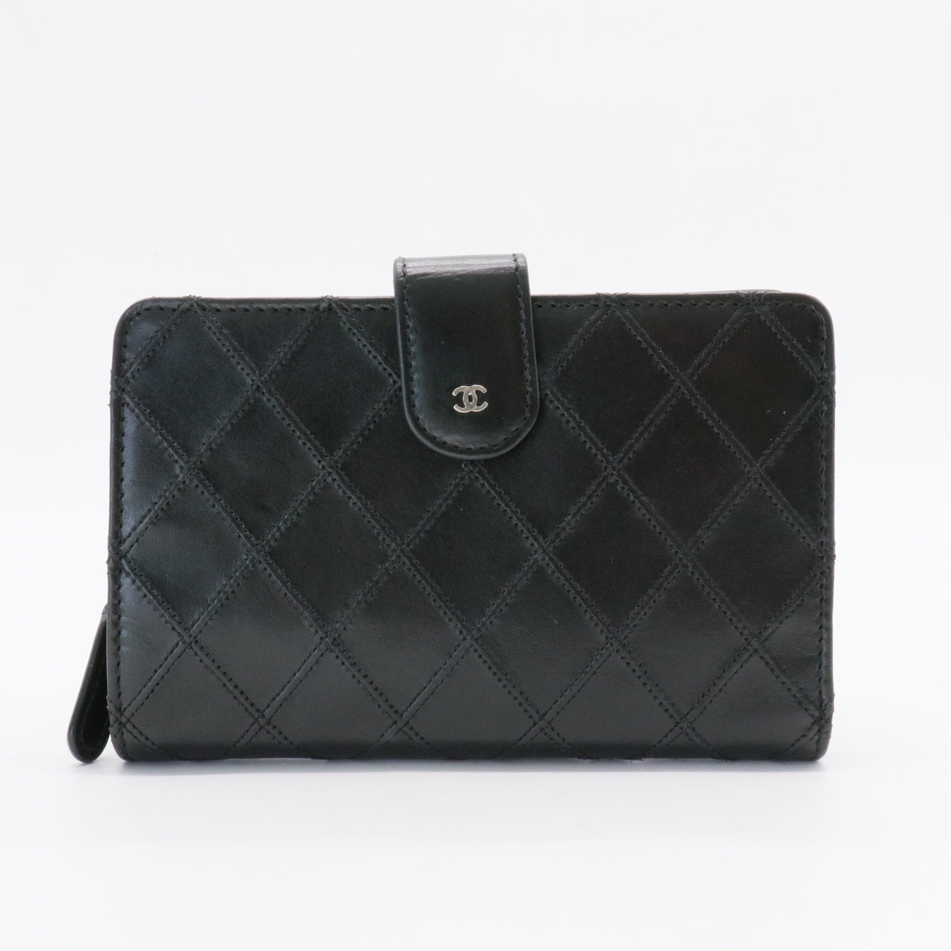 Lambskin Quilted Zipped Pocket Wallet Black