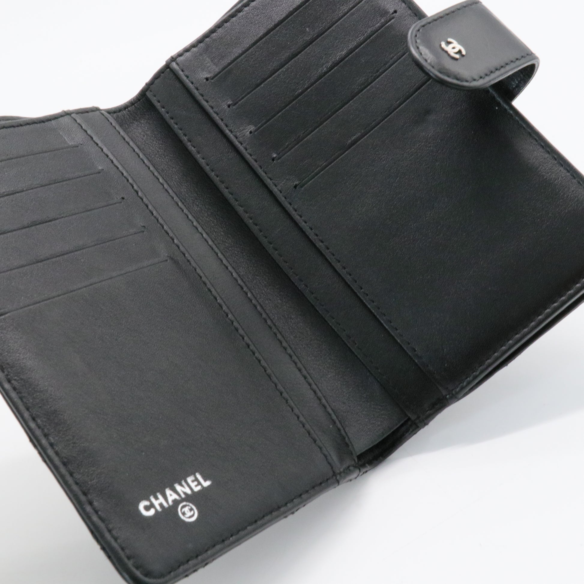 Lambskin Quilted Zipped Pocket Wallet Black