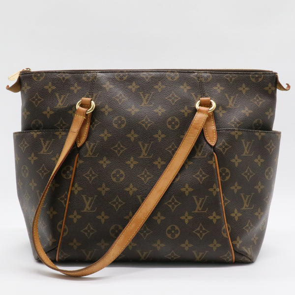 Totally Handbag Monogram Canvas MM