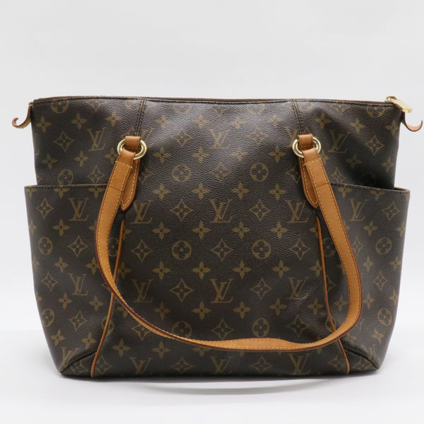 Totally Handbag Monogram Canvas MM