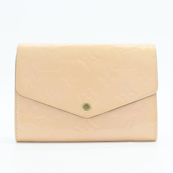 Sarah Wallet NM Monogram Vernis