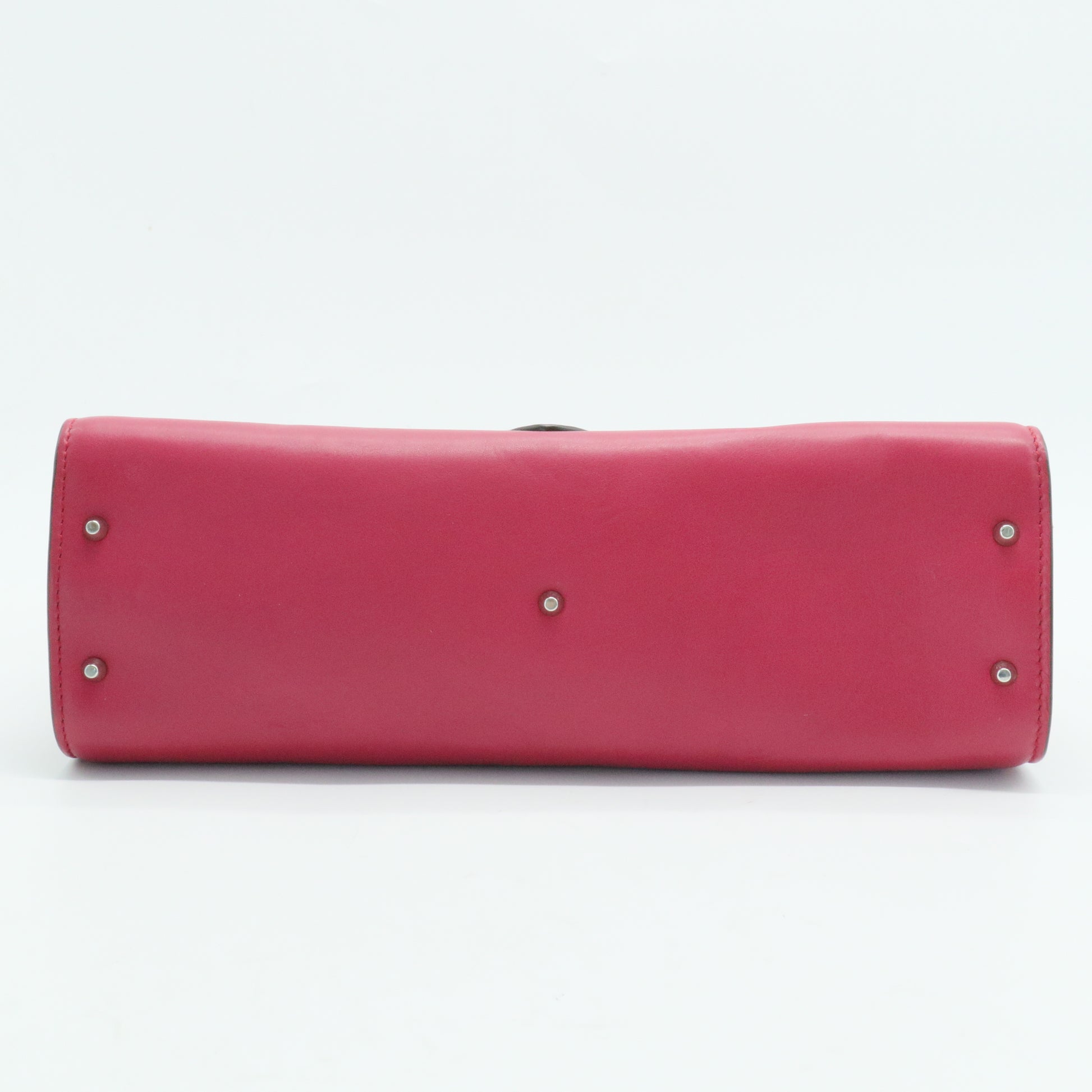 Interlocking Shoulder Bag Leather Medium