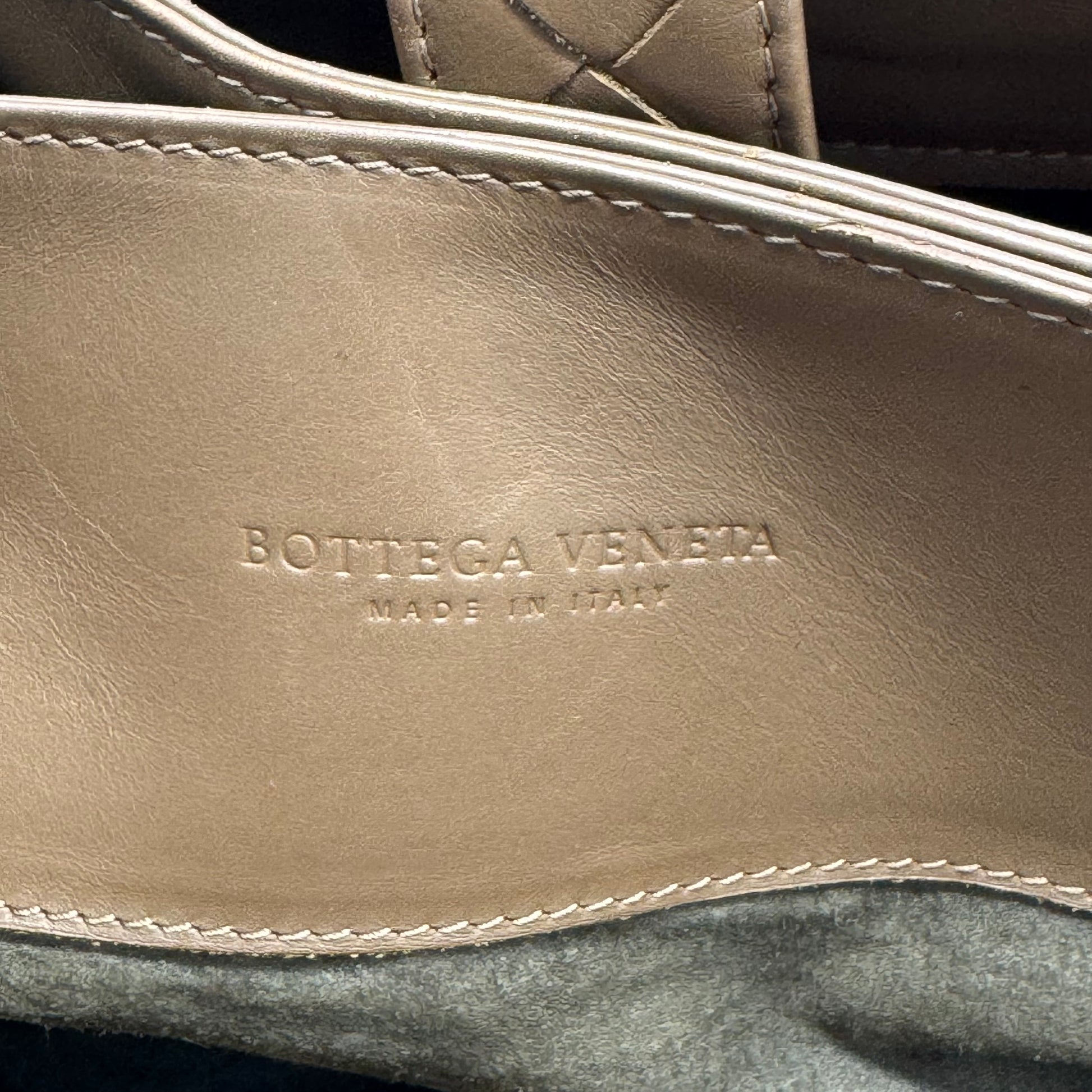 Roma Handbag Intrecciato Nappa Medium