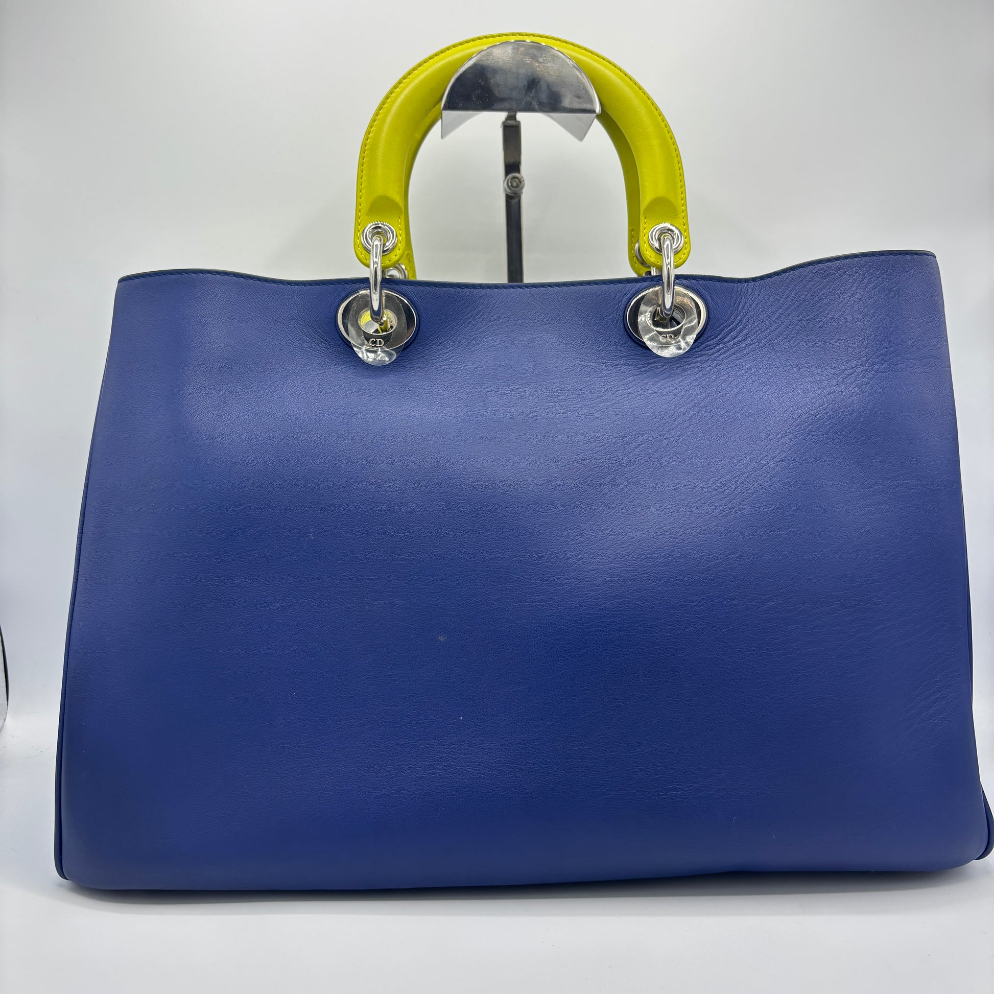 Diorissimo Tote Smooth Calfskin Medium Tri