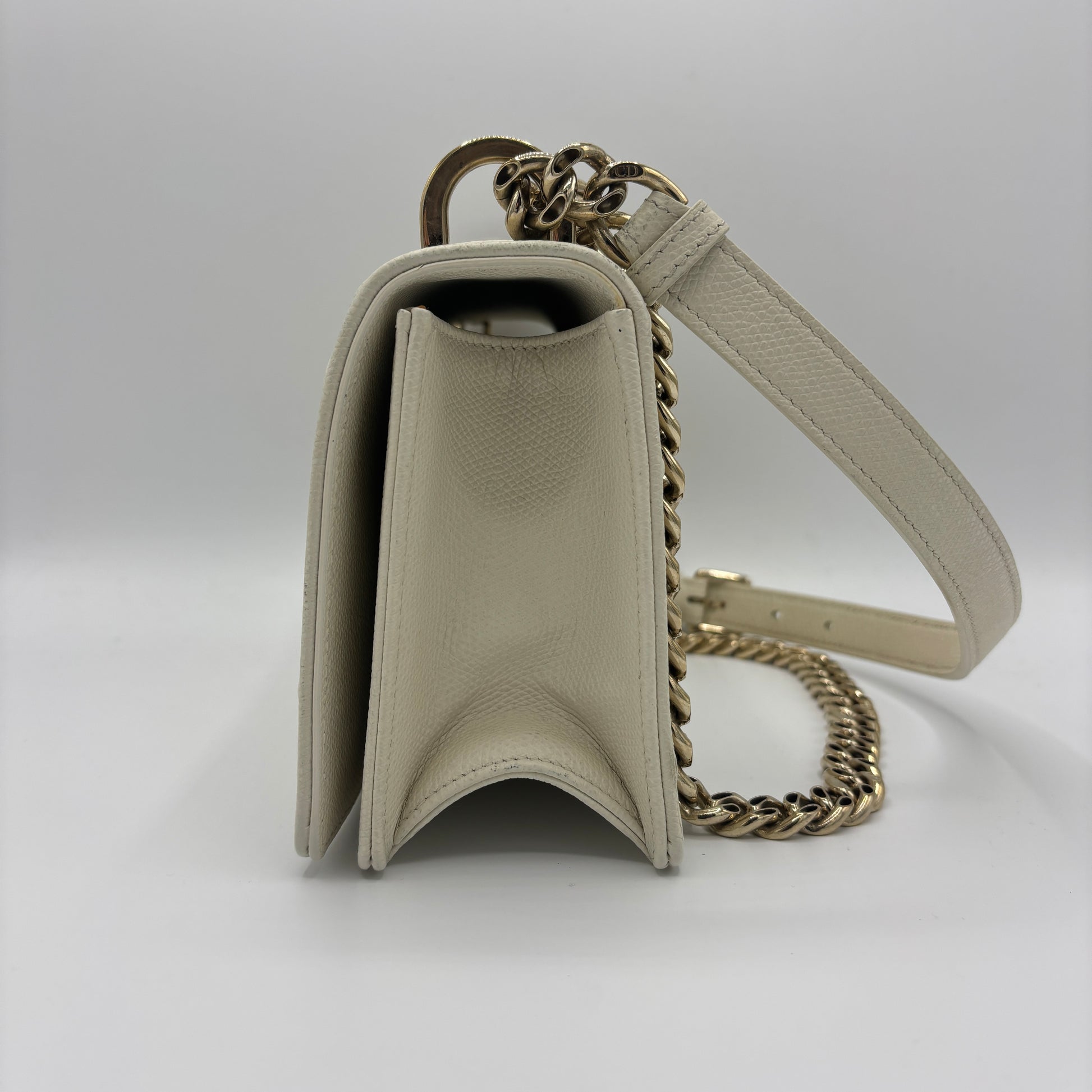 Diorama Flap Bag Grained Calfskin Medium