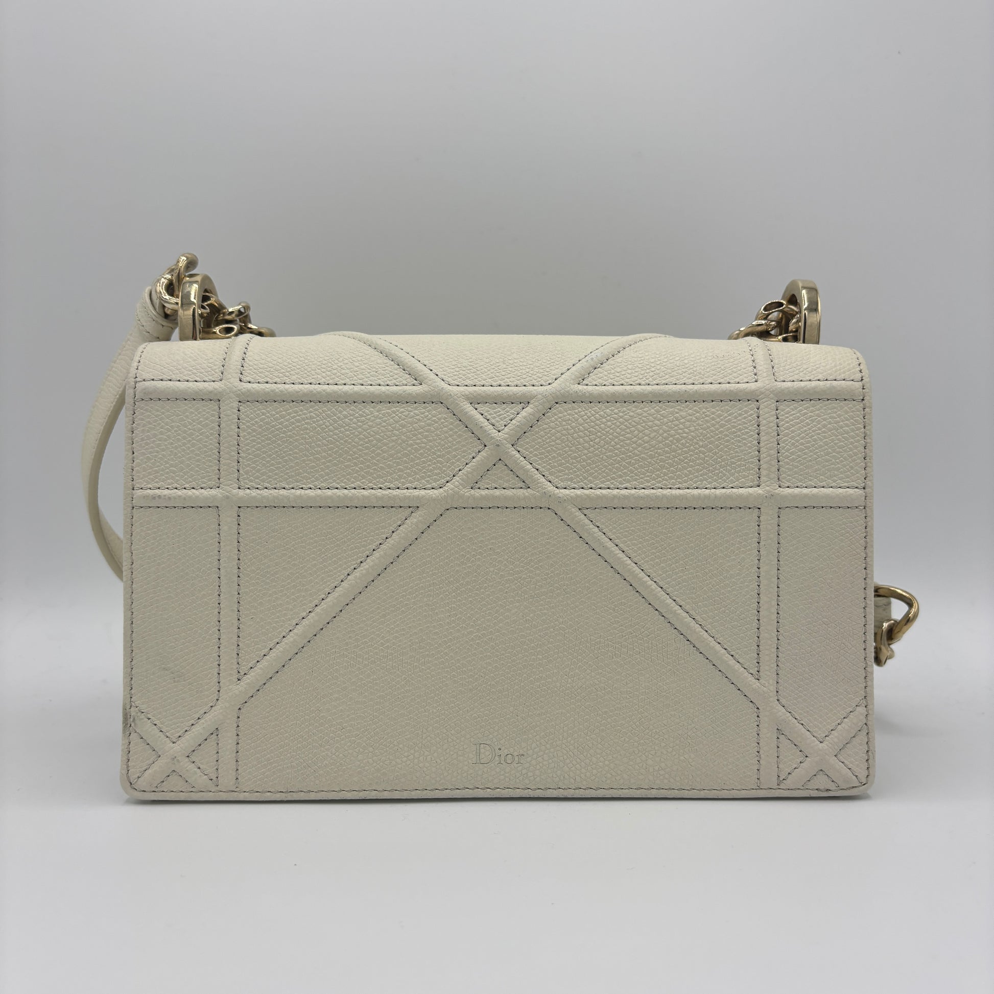 Diorama Flap Bag Grained Calfskin Medium