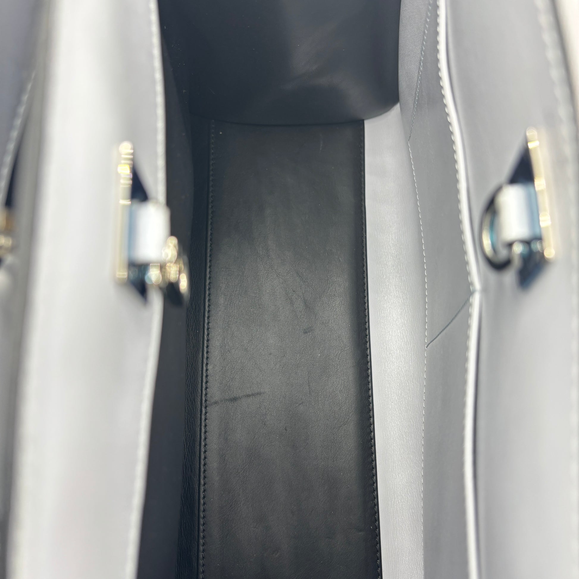 City Steamer Handbag Leather MM